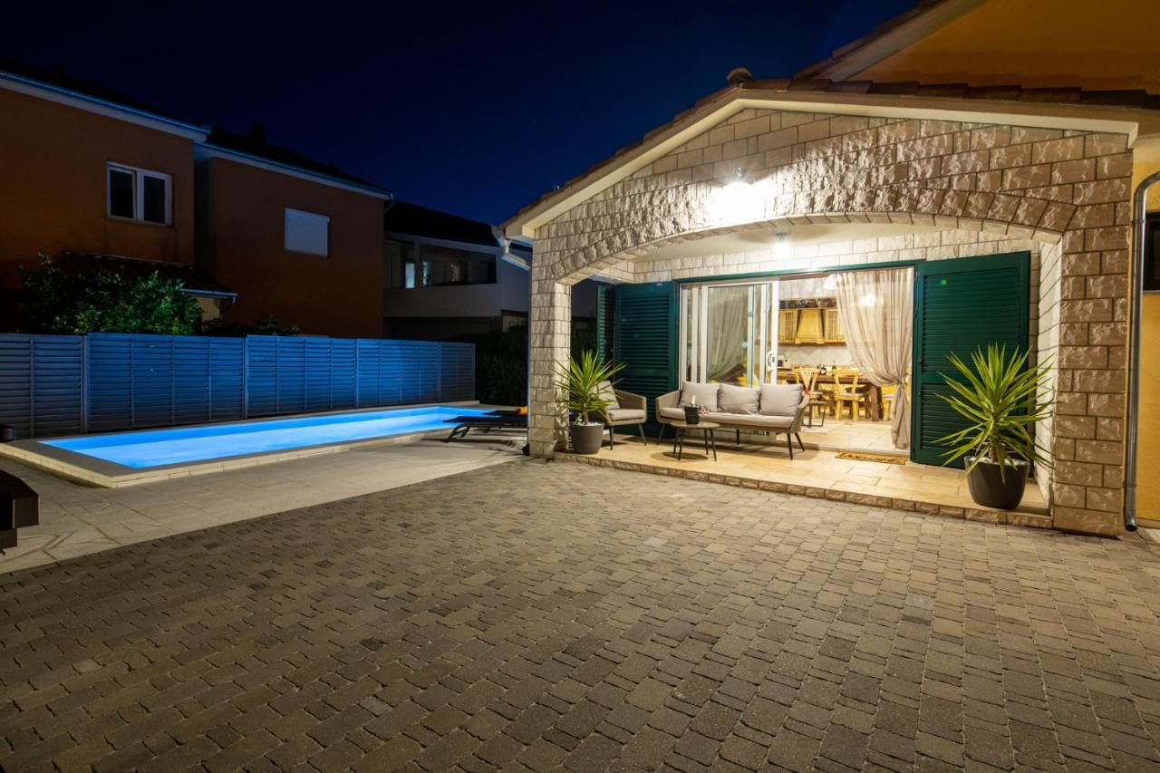 Villa A&A บีโอกราดนาโมรู ภายนอก รูปภาพ